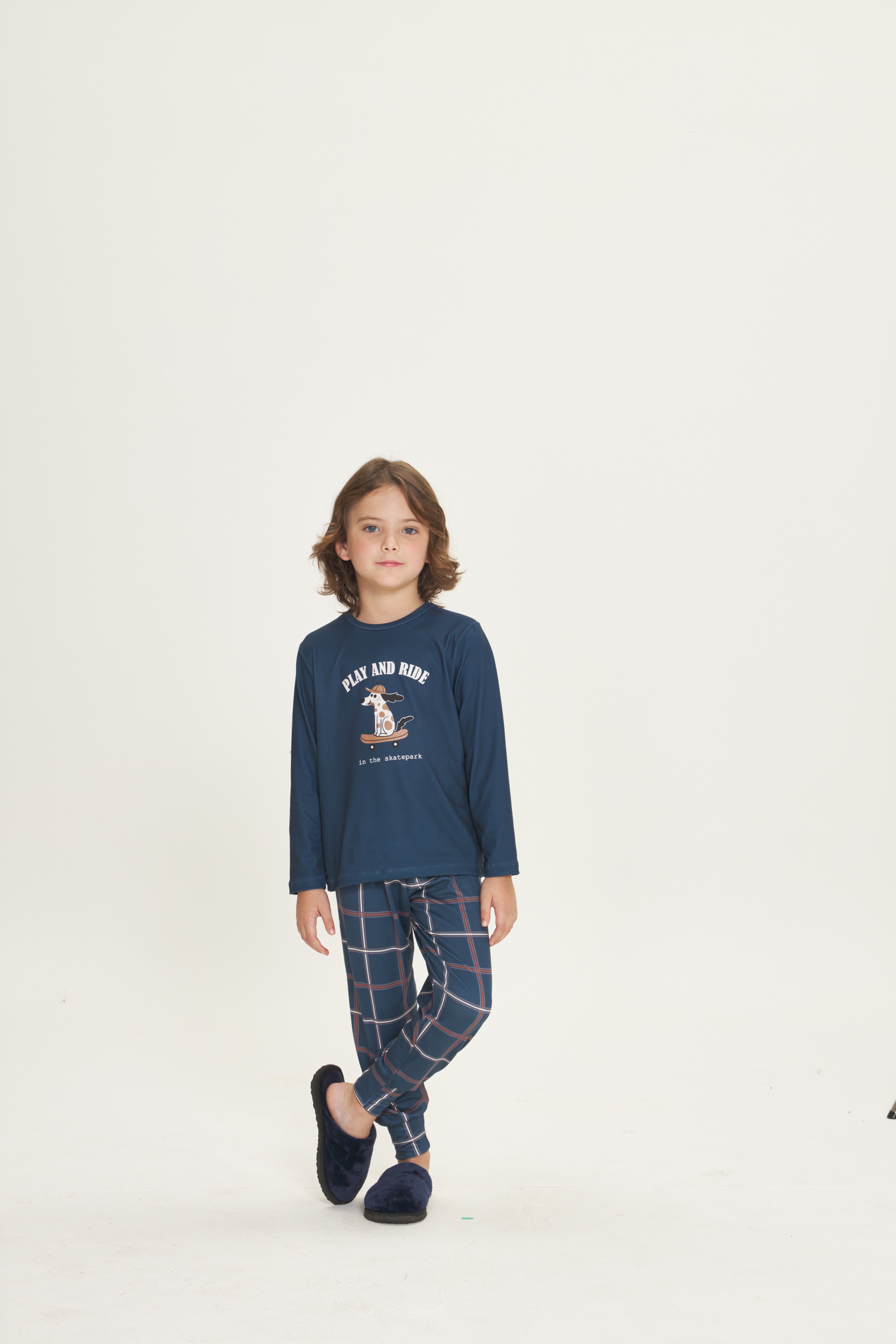 Pijama Infantil Masculino Manga Longa com Calça Peach Touch Marinho Xadrez – Danka® 01.2.0525/26