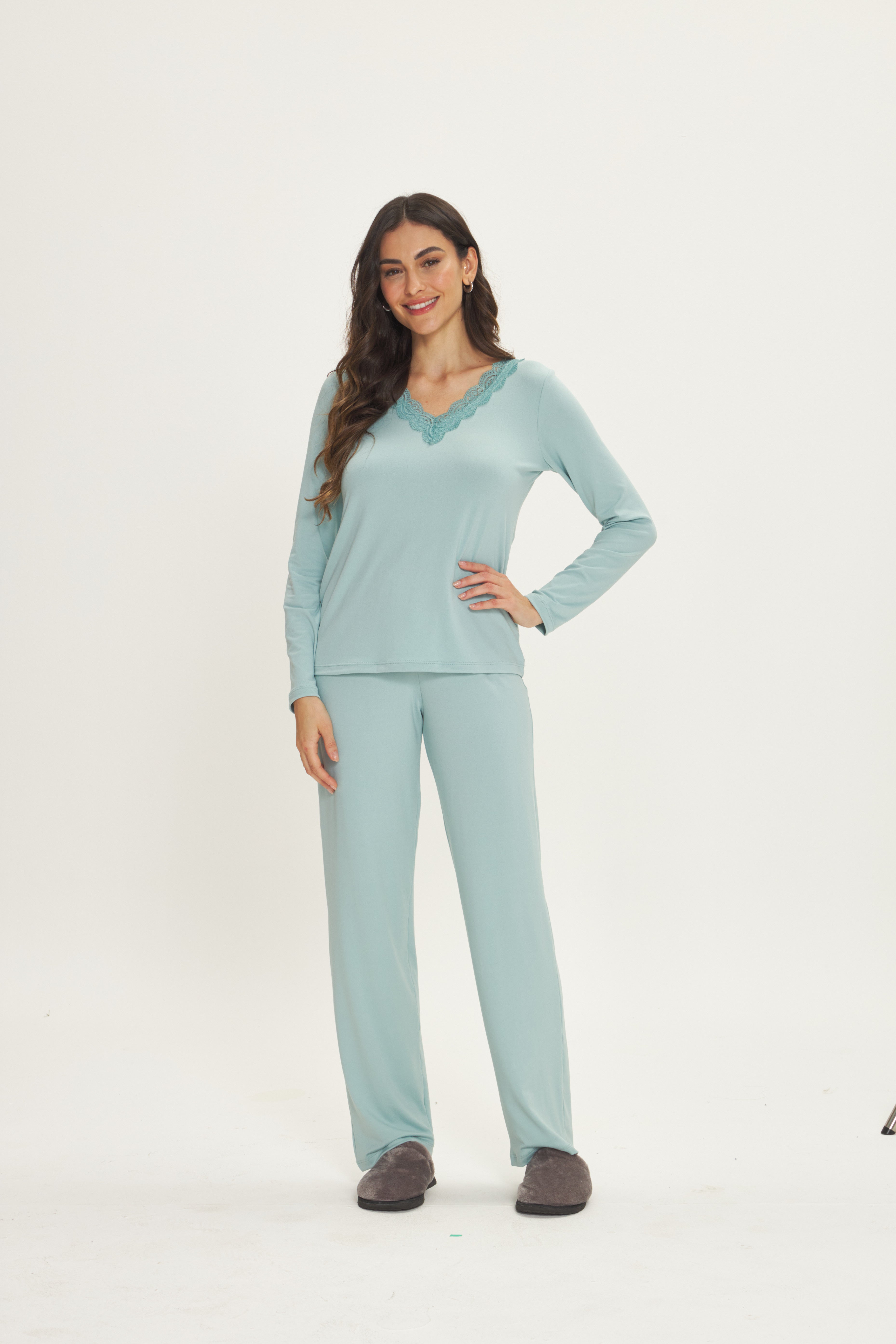 Pijama Jovial Manga Longa com Calça Peach Touch Liso com Renda – Danka® 01.2.0600 - VERDE