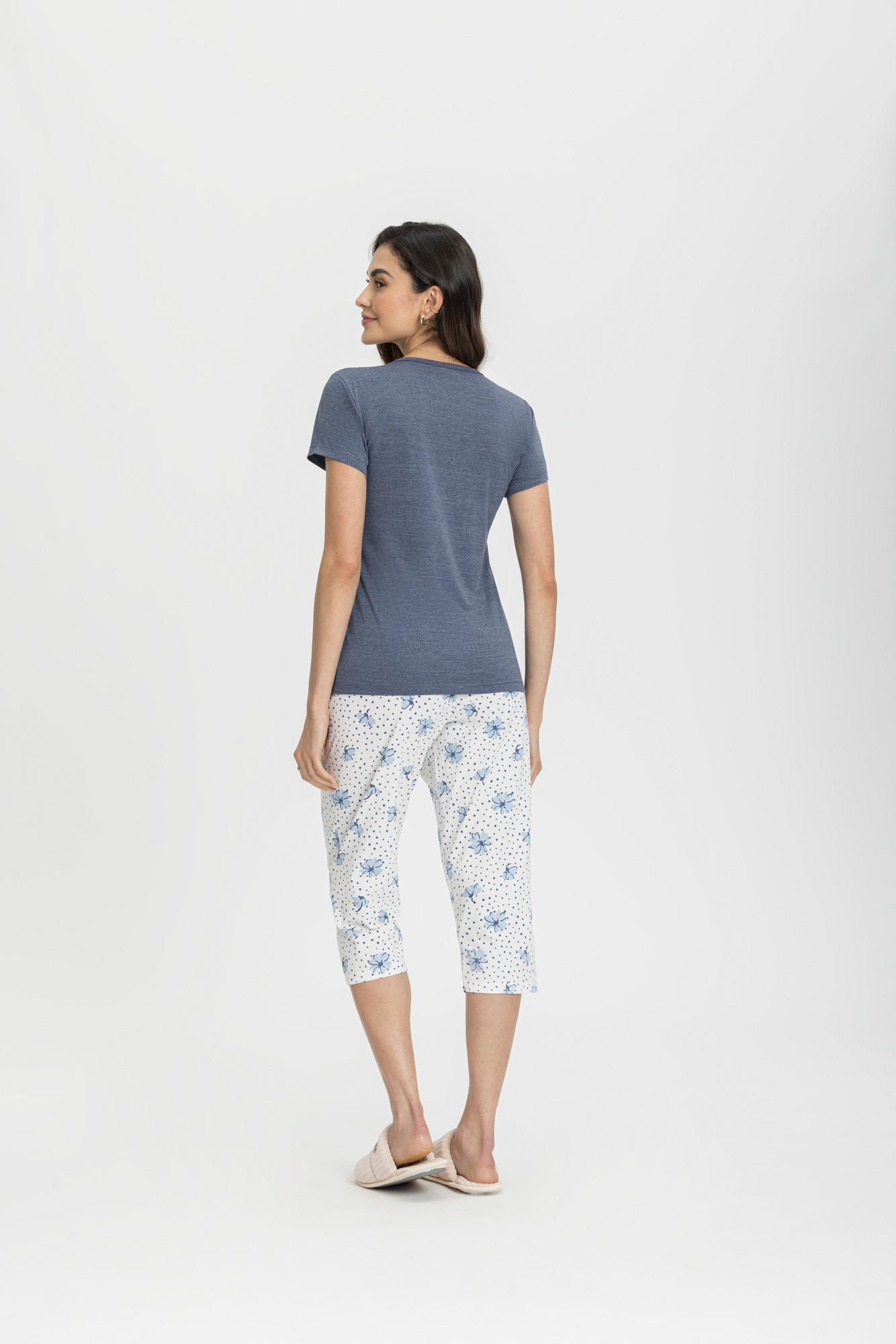 Pijama Meia Manga com Calça Capri – 033437