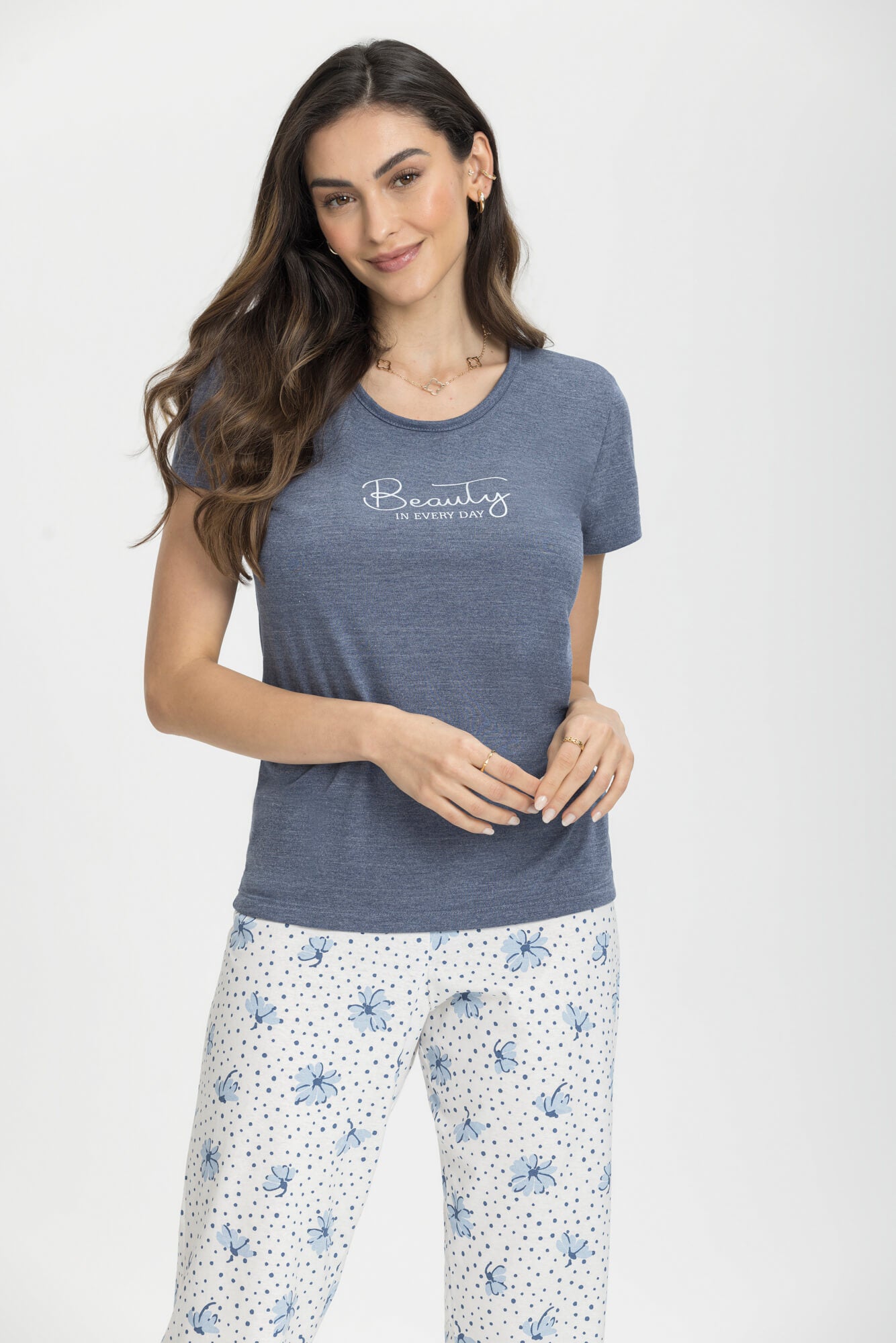 Pijama Meia Manga com Calça Capri – 033437