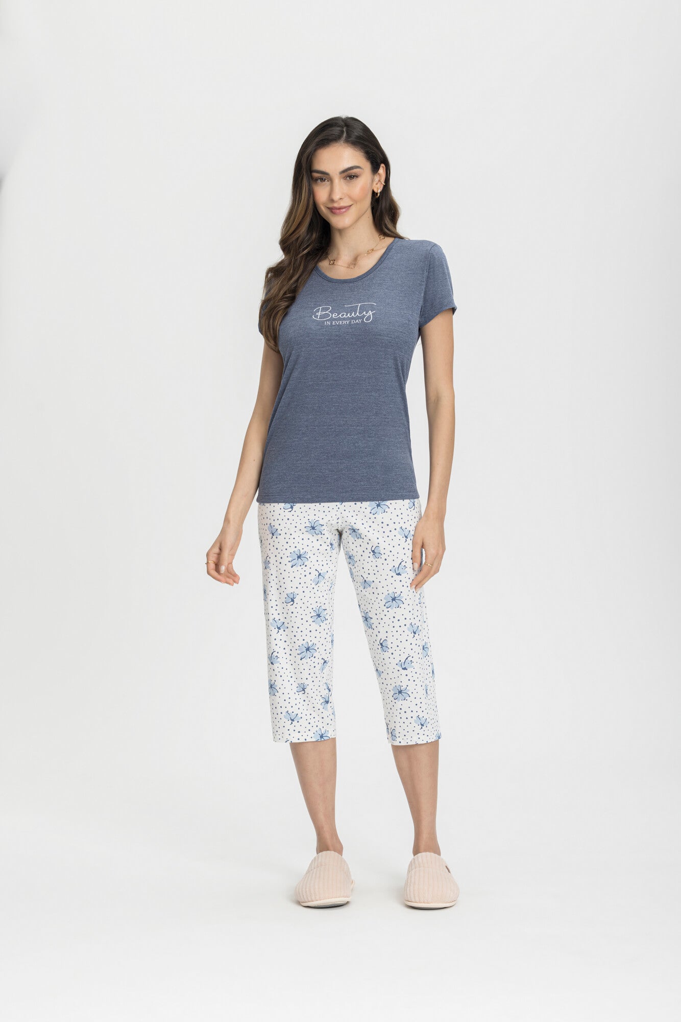 Pijama Meia Manga com Calça Capri – 033437