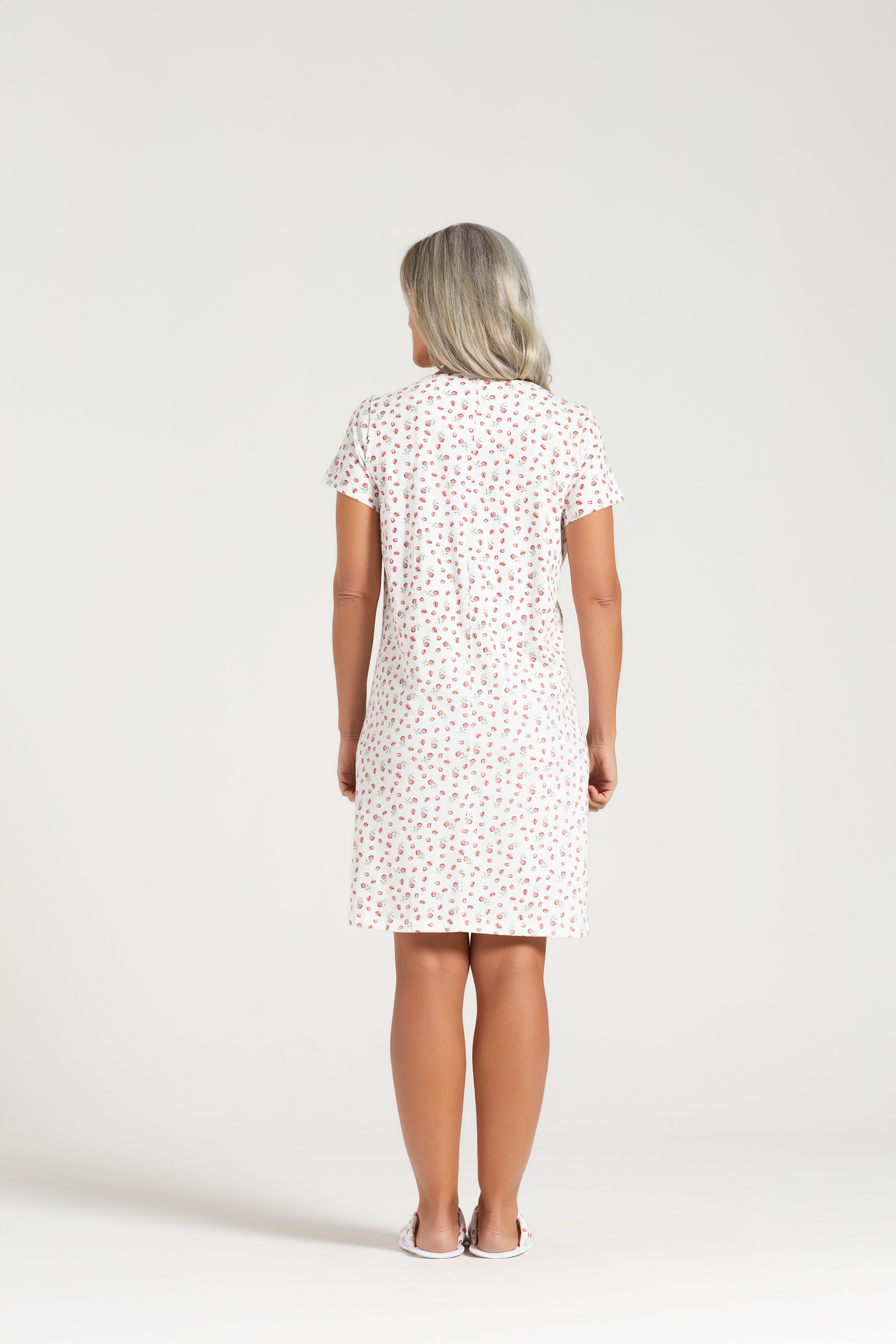 Camisola Meia Manga com Peitilho em Malha Rotativa Floral Delicado – Pzama® 050332