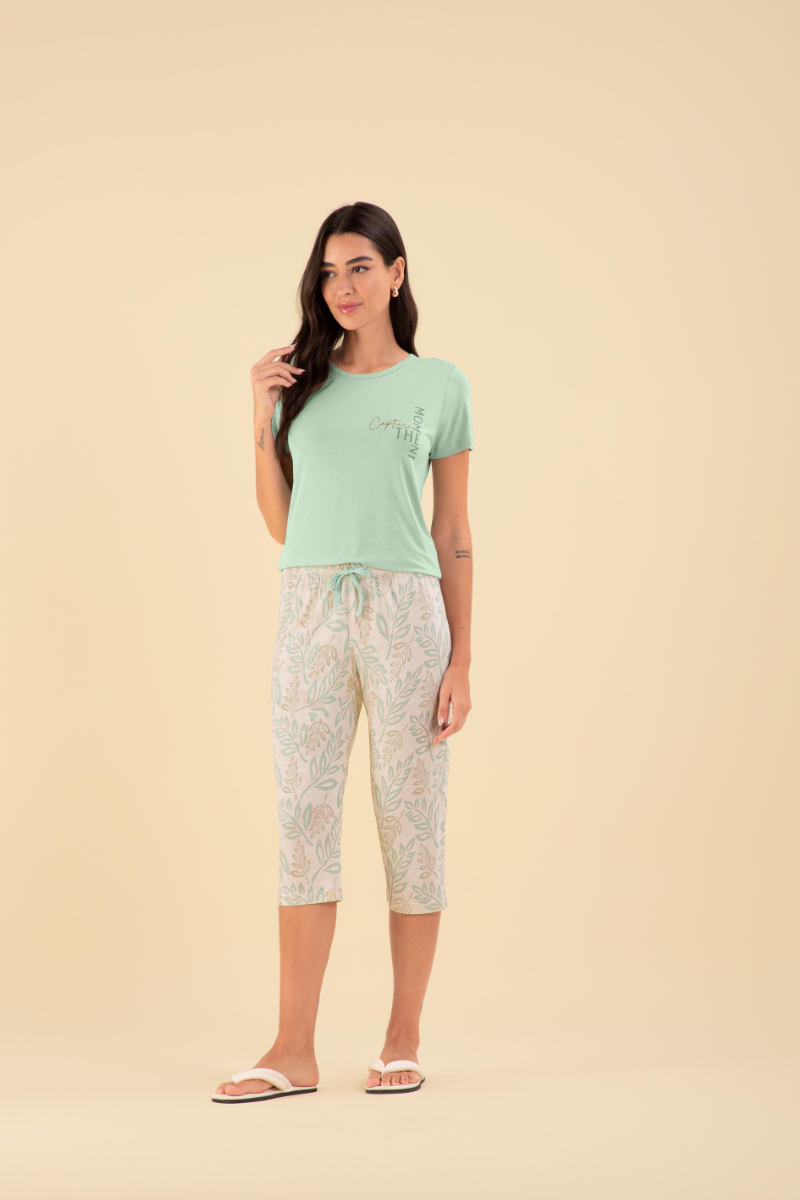 Pijama Senhora Meia Manga com Capri Viscolycra Folhagem Verde – Sensare® 130061