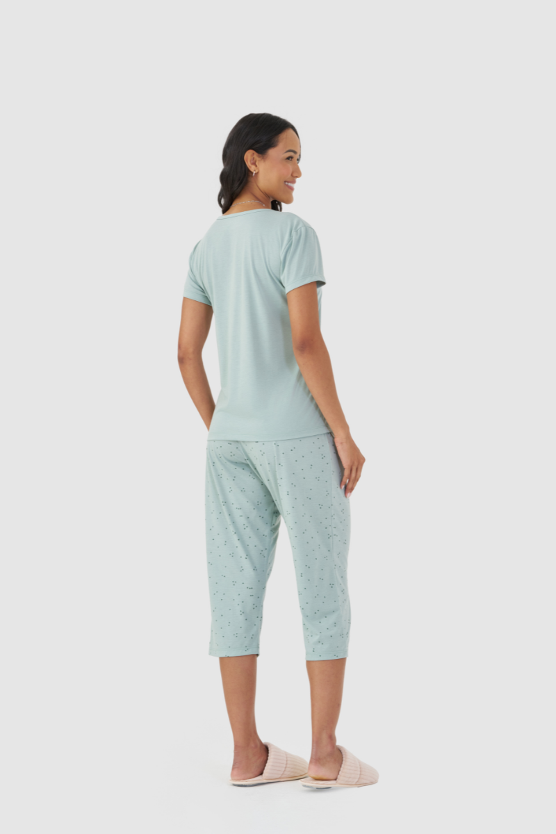 Pijama Básico Meia Manga com Capri em Meia Malha Be Happy Verde Suave – Mensageira da Paz® 034186