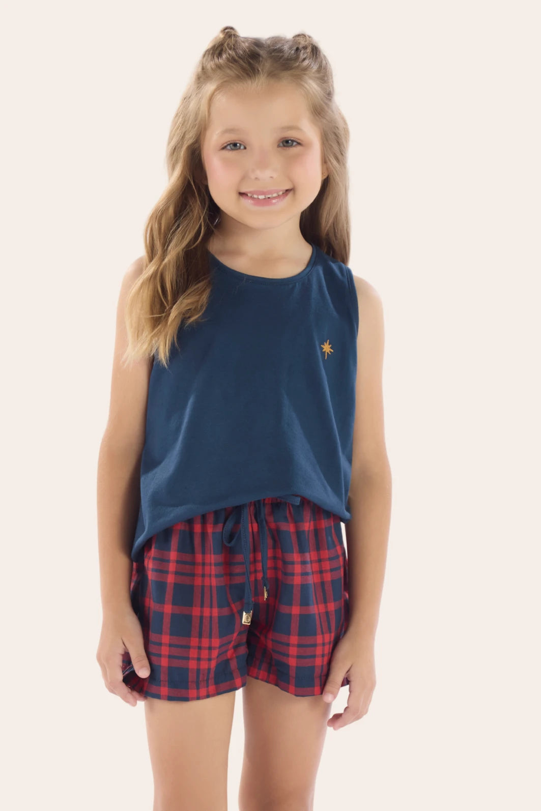Pijama Feminino Infantil/Juvenil Regata com Short Xadrez Vermelho e Azul – Pzama® 080089