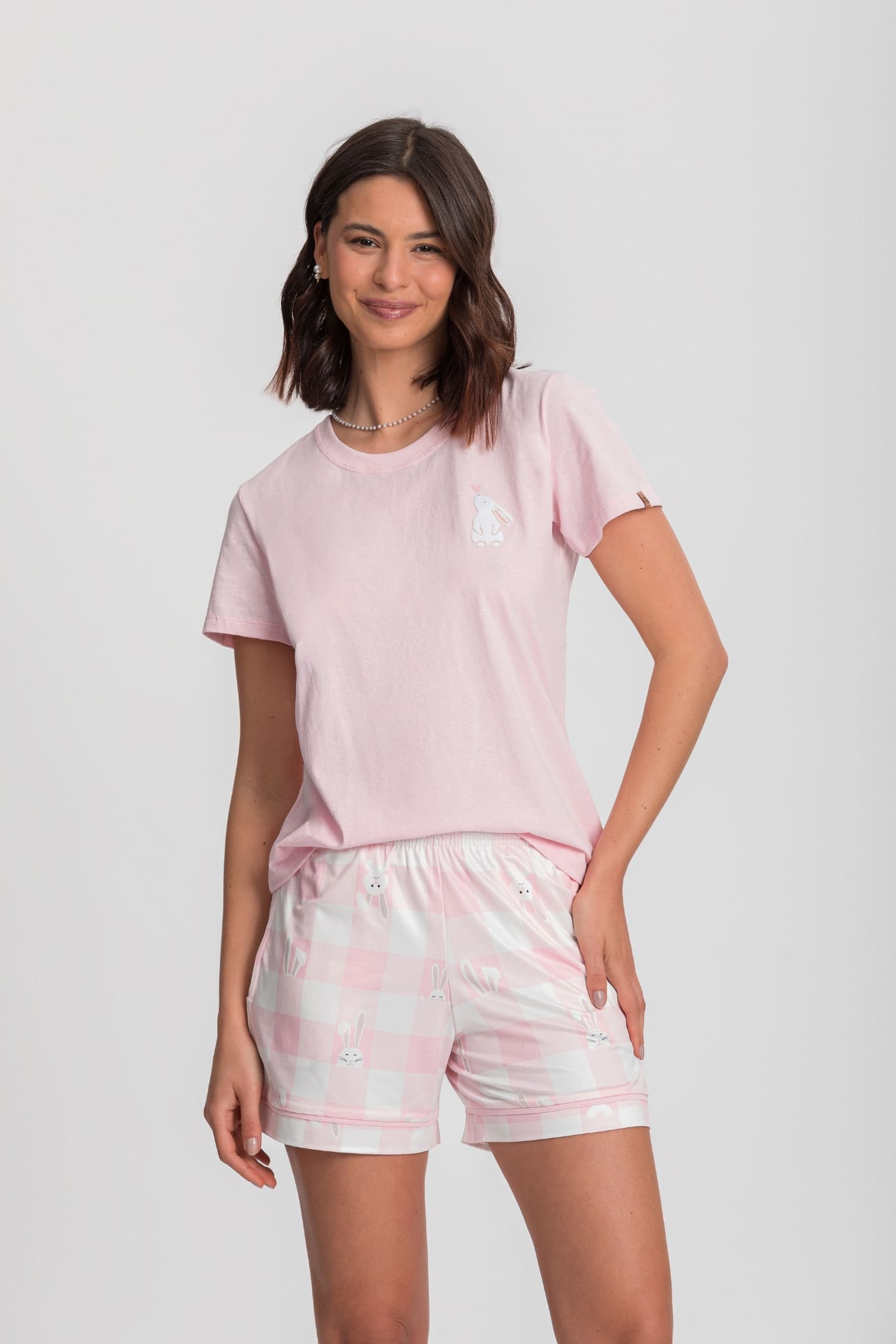 Pijama Feminino Meia Manga com Short  Feliz Coelho Mensageiro Dos Sonhos® 0132041