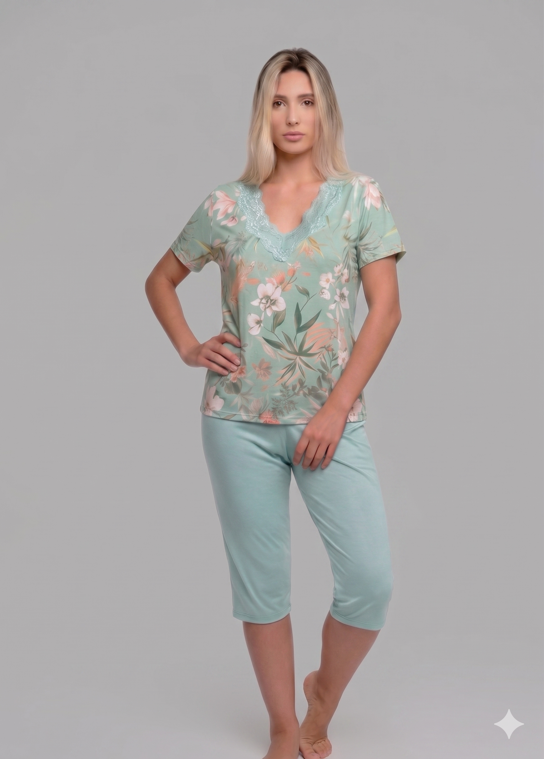 Pijama Meia Manga com Capri Estampada com Renda – Maria Cândida® 10569 - 532E-VALQUIRIA