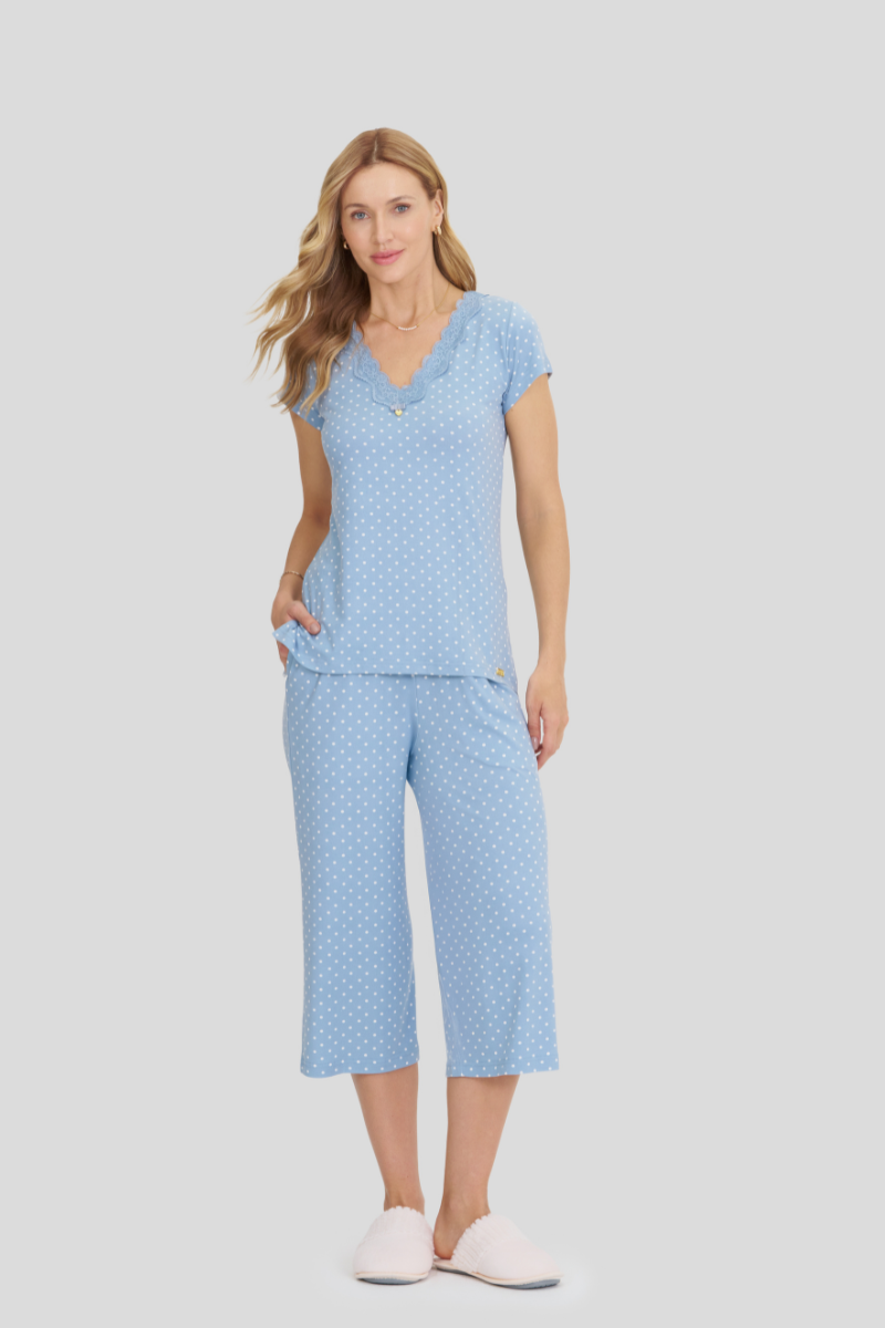 Pijama Básico Meia Manga com Capri Touch Dreams Amanhecer Poá Azul Claro – Mensageiro dos Sonhos® 0141537